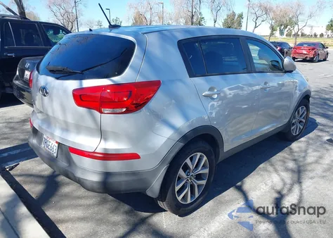 2016 Kia Sportage Lx z USA, uszkodzony, nr VIN KNDPB3AC0G7796463